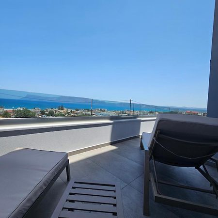 Calm & Dreamy Luxury Apts Pírgos Exteriör bild
