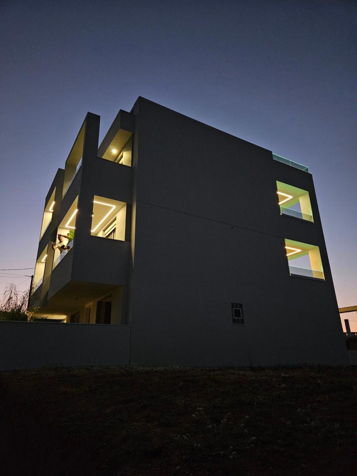 Calm & Dreamy Luxury Apts Pírgos Exteriör bild